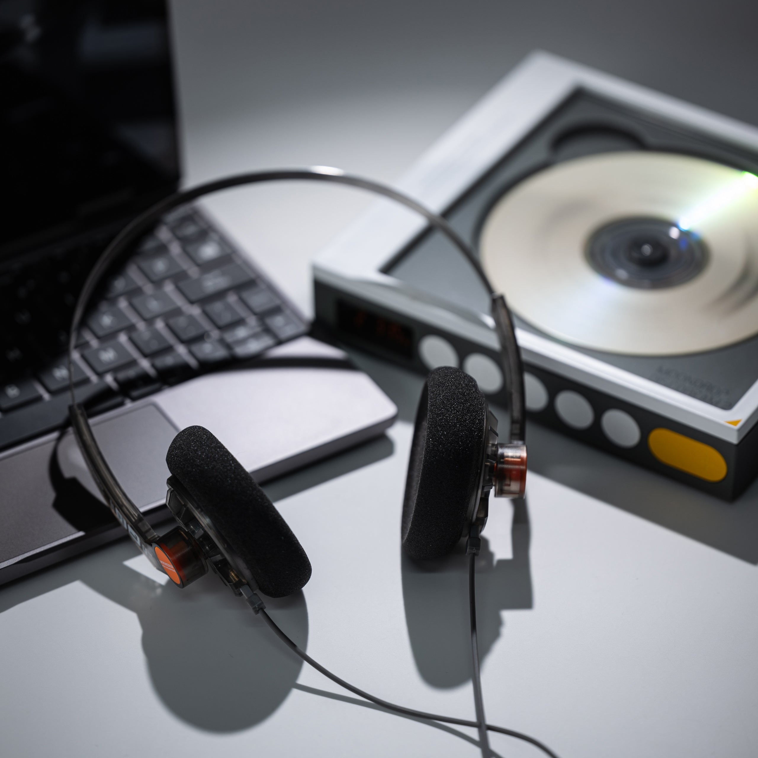 MOONDROP Old Fashioned 40mm Dynamic Driver Open-Back Wired On-ear Headphone